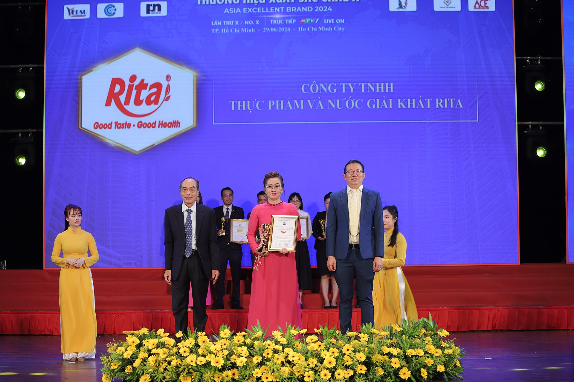 Rita win Top 10 Asia Excellent Brand 2024 1 min