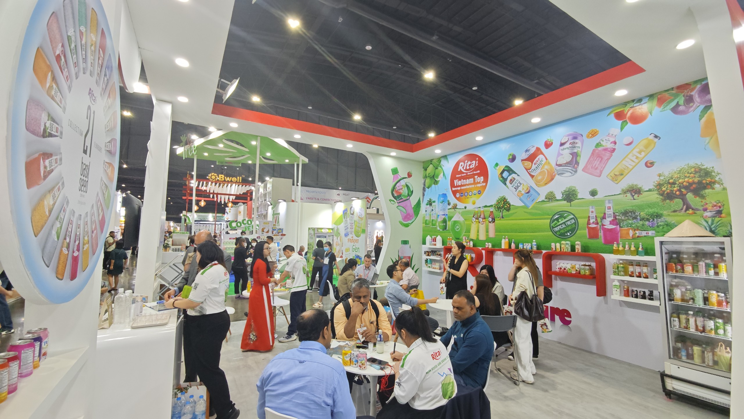 Customers visit Rita booth at Thaifex Exhibition 2024