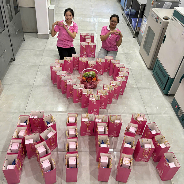 Rita Celebrates Vietnamese Womens Day 20 10 4