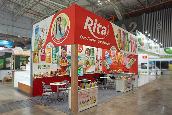 We are ready to welcome customers visite Rita booth