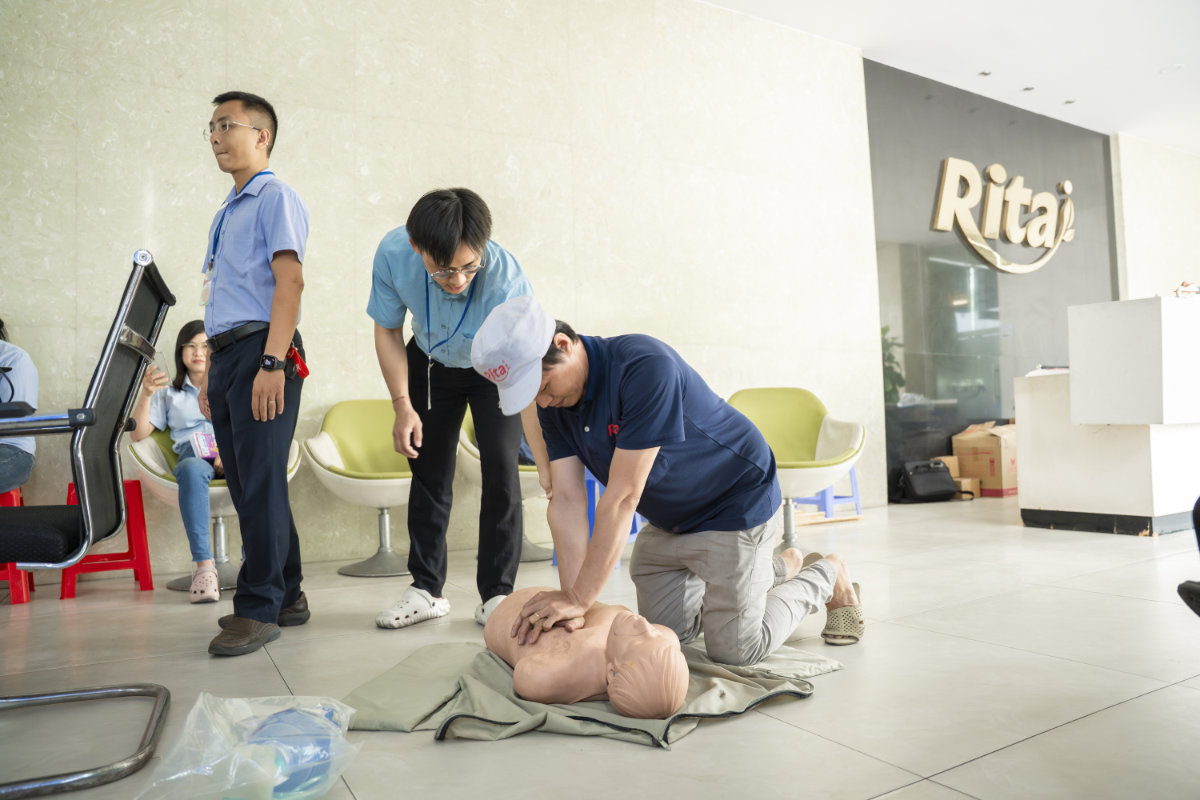 First Aid and Occupational Safety Training Course at Rita Company 5