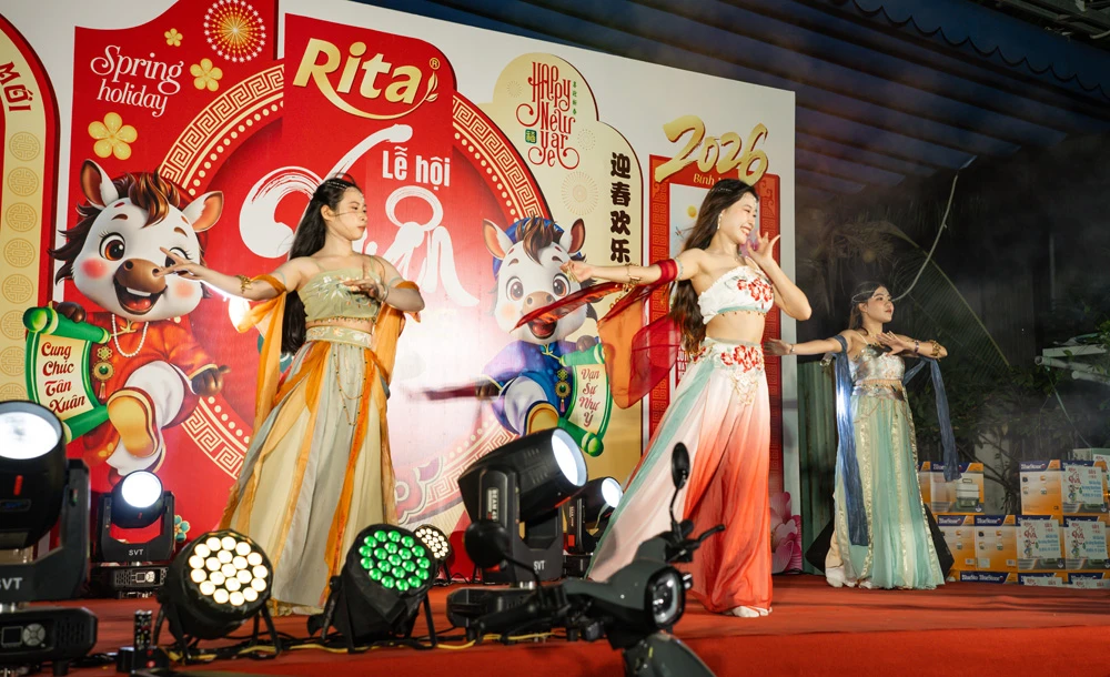 Rita Spring Festival 2026 Connecting Strength And Bridging Success 17