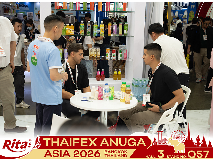 Vibrant Atmosphere and First Impressions at the Exhibition 3