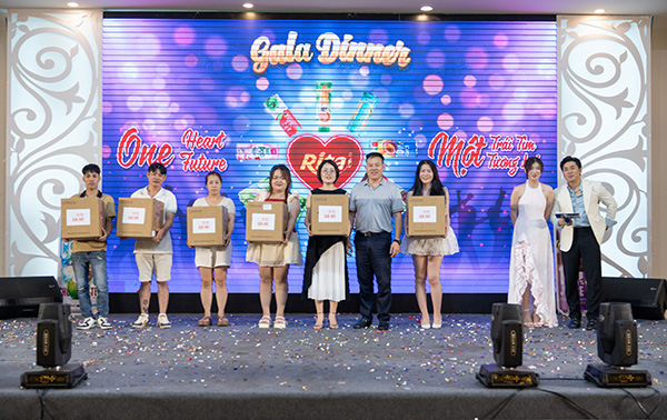 Lucky Rita Team Building 2025 Inspires Unity and Joy in Ninh Chu Vinh Hy